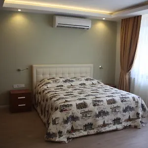 Апартаменты Honey House 